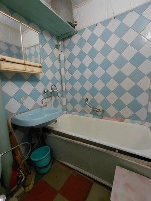 Продам двухкомнатную (2-комн.) квартиру, Александра Корсунова пр-кт, 37, Великий Новгород г