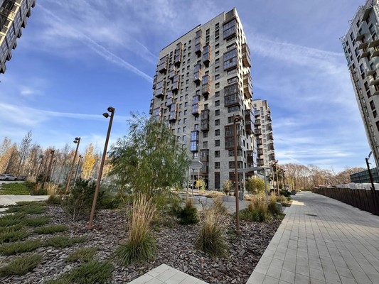 Продам трехкомнатную (3-комн.) квартиру, Гаврилова ул, 7к2, Казань г