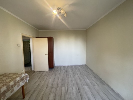 Продам однокомнатную (1-комн.) квартиру, Жулебинский б-р, 1, Москва г