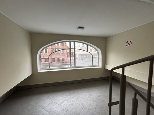 Продам трехкомнатную (3-комн.) квартиру, Малый В.О. пр-кт, 52, Санкт-Петербург г
