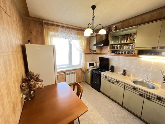 Продам двухкомнатную (2-комн.) квартиру, Строителей пр-кт, 20, Пенза г