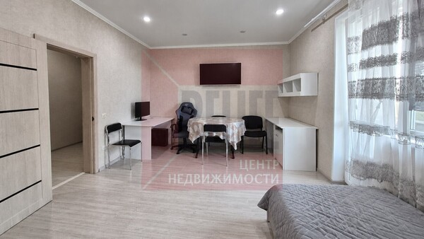 Продам двухкомнатную (2-комн.) квартиру, Советская ул, 5, Светлый г