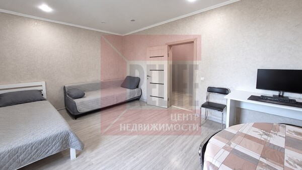 Продам двухкомнатную (2-комн.) квартиру, Советская ул, 5, Светлый г