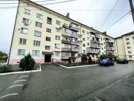 Продам двухкомнатную (2-комн.) квартиру, Жамборова ул, 102, Нарткала г