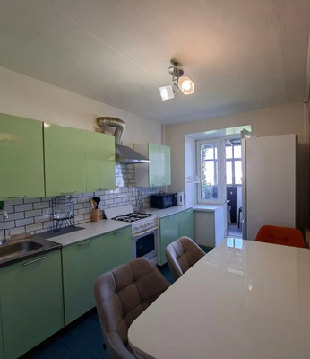 Продам трехкомнатную (3-комн.) квартиру, Ямашева пр-кт, 87, Казань г