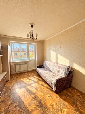 Продам однокомнатную (1-комн.) квартиру, Большевистская ул, 21, Яхрома г