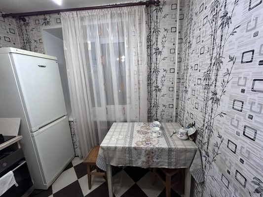 Продам двухкомнатную (2-комн.) квартиру, Комсомольская ул, 42, Йошкар-Ола г