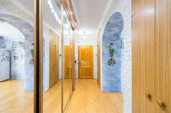 Продам трехкомнатную (3-комн.) квартиру, Ворошиловский пр-кт, 36-38, Ростов-на-Дону г