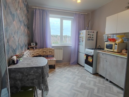 Продам двухкомнатную (2-комн.) квартиру, Калинина ул, 109, Нижний Тагил г