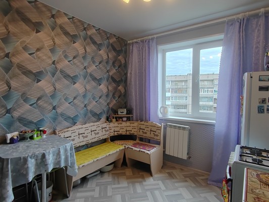 Продам двухкомнатную (2-комн.) квартиру, Калинина ул, 109, Нижний Тагил г
