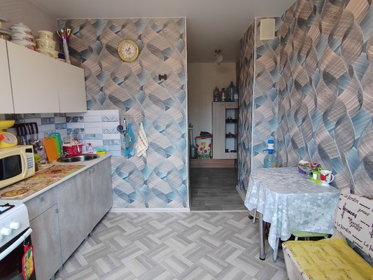 Продам двухкомнатную (2-комн.) квартиру, Калинина ул, 109, Нижний Тагил г