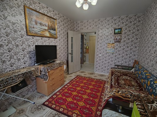 Продам двухкомнатную (2-комн.) квартиру, Калинина ул, 109, Нижний Тагил г