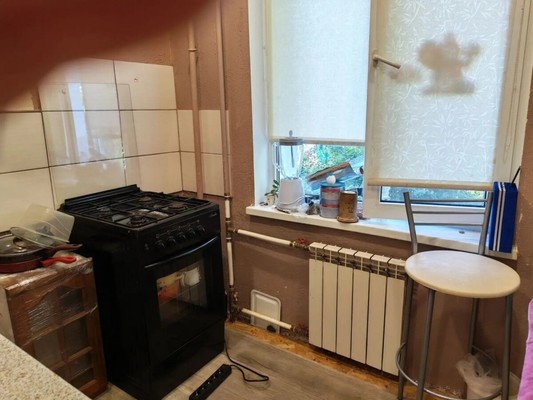 Продам двухкомнатную (2-комн.) квартиру, Заречная ул, 15, Сертолово г