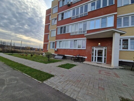 Продам однокомнатную (1-комн.) квартиру, Малая Истра мкр, дом 10, Высоково д