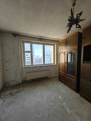 Продам двухкомнатную (2-комн.) квартиру, 18, Коммунарка п