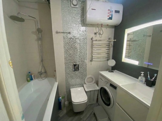 Продам двухкомнатную (2-комн.) квартиру, Центральный (Купелинка мкр) кв-л, 2, Сапроново д