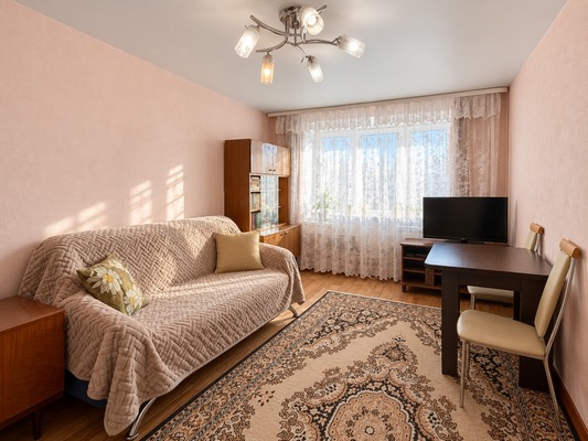 Продам двухкомнатную (2-комн.) квартиру, Ленина ул, 80, Пермь г