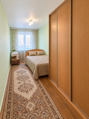 Продам двухкомнатную (2-комн.) квартиру, Ленина ул, 80, Пермь г