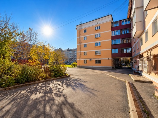 Продам двухкомнатную (2-комн.) квартиру, Ленина ул, 80, Пермь г