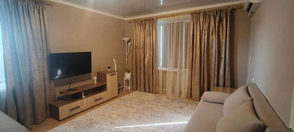Продам однокомнатную (1-комн.) квартиру, Куникова ул, 58, Новороссийск г
