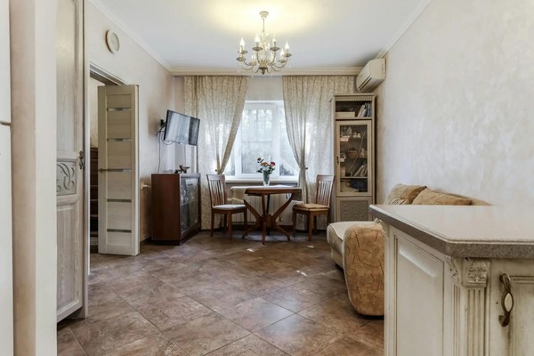 Продам дом, Гражданская ул, 50к30, Ростов-на-Дону г, 0 км от города