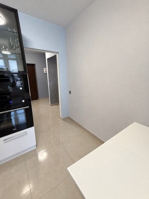 Продам однокомнатную (1-комн.) квартиру, Крымской весны ул, 4к1а, Мирное с