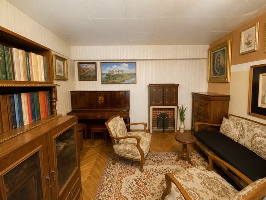 Продам трехкомнатную (3-комн.) квартиру, Фестивальная ул, 5, Москва г