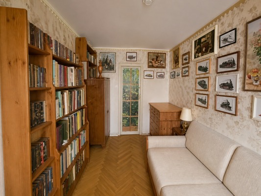 Продам трехкомнатную (3-комн.) квартиру, Фестивальная ул, 5, Москва г