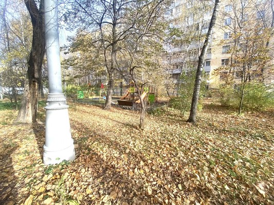 Продам трехкомнатную (3-комн.) квартиру, Фестивальная ул, 5, Москва г