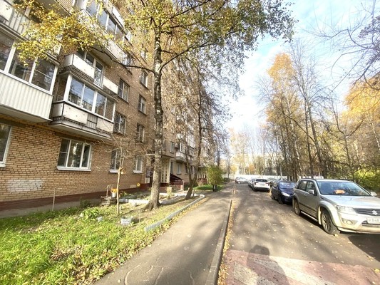 Продам трехкомнатную (3-комн.) квартиру, Фестивальная ул, 5, Москва г