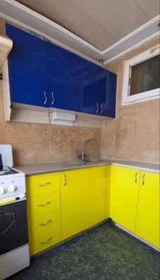 Продам трехкомнатную (3-комн.) квартиру, Гагарина ул, 20, Симферополь г