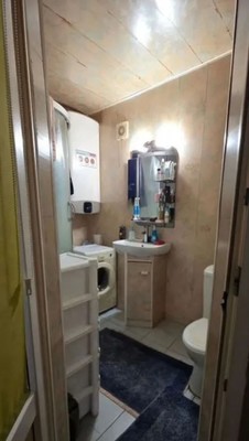 Продам трехкомнатную (3-комн.) квартиру, Гагарина ул, 20, Симферополь г