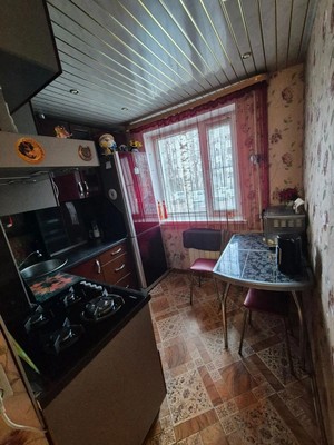 Продам трехкомнатную (3-комн.) квартиру, Октябрьский пр-кт, 44, Сыктывкар г