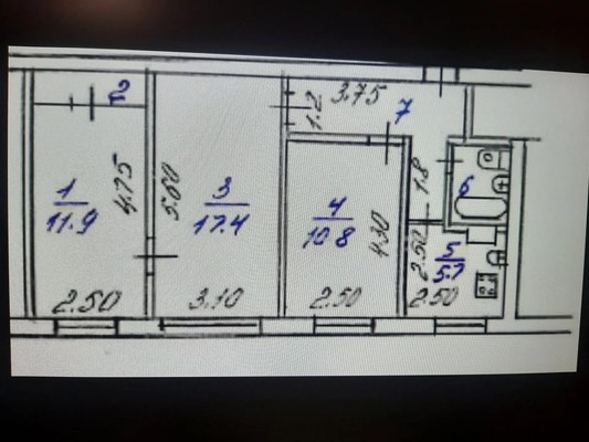 Продам трехкомнатную (3-комн.) квартиру, Октябрьский пр-кт, 44, Сыктывкар г
