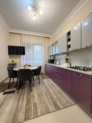 Продам двухкомнатную (2-комн.) квартиру, Чернышевского ул, 95, Нальчик г