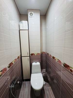 Продам двухкомнатную (2-комн.) квартиру, Смежный пер, 10, Симферополь г
