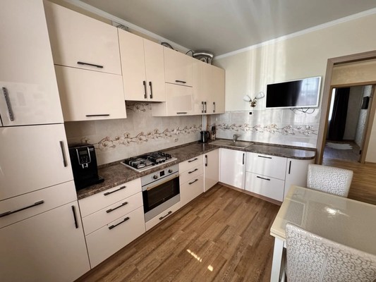 Продам трехкомнатную (3-комн.) квартиру, Мичурина ул, 11, Высокая Гора с