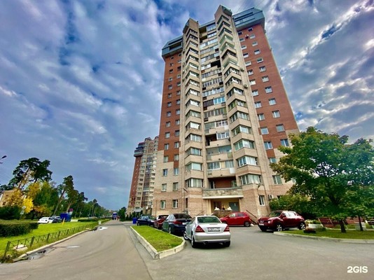 Продам трехкомнатную (3-комн.) квартиру, Дубковское ш, 11А, Сестрорецк г