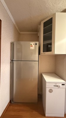 Продам трехкомнатную (3-комн.) квартиру, Дубковское ш, 11А, Сестрорецк г
