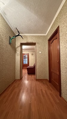 Продам трехкомнатную (3-комн.) квартиру, Дубковское ш, 11А, Сестрорецк г