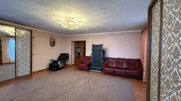Продам трехкомнатную (3-комн.) квартиру, Дубковское ш, 11А, Сестрорецк г