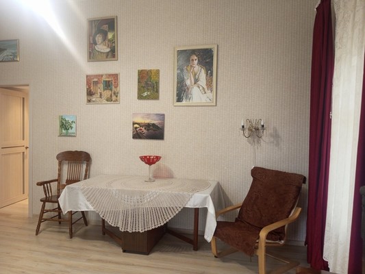 Продам двухкомнатную (2-комн.) квартиру, Красных Командиров пр-кт, 19, Зеленогорск г