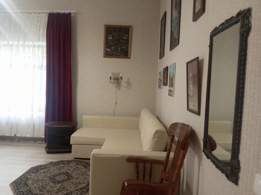 Продам двухкомнатную (2-комн.) квартиру, Красных Командиров пр-кт, 19, Зеленогорск г