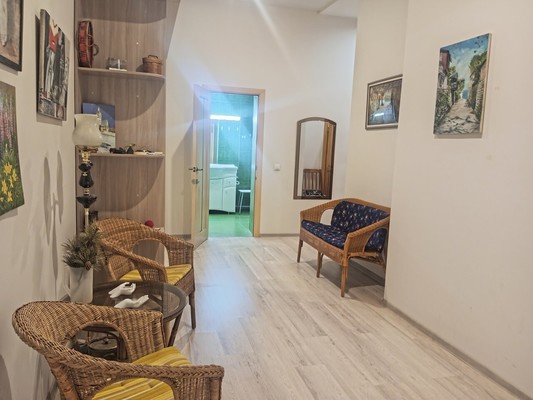 Продам двухкомнатную (2-комн.) квартиру, Красных Командиров пр-кт, 19, Зеленогорск г