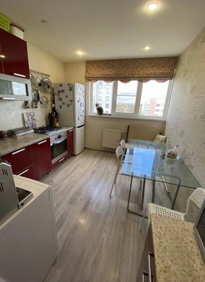 Продам трехкомнатную (3-комн.) квартиру, Дубковское ш, 17, Сестрорецк г
