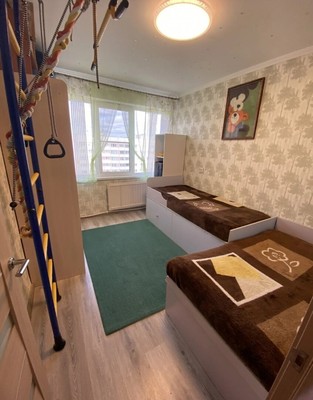 Продам трехкомнатную (3-комн.) квартиру, Дубковское ш, 17, Сестрорецк г