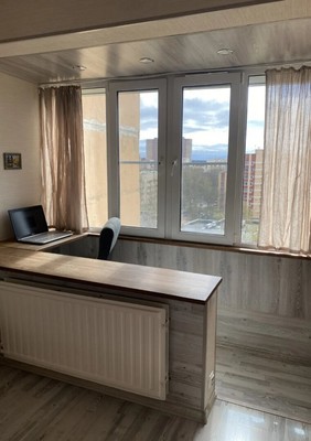 Продам трехкомнатную (3-комн.) квартиру, Дубковское ш, 17, Сестрорецк г