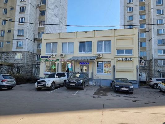 Продам коммерческое помещение 1 075 м2, Маршала Катукова ул, 19к1, Москва г