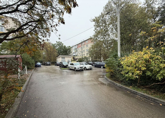 Продам однокомнатную (1-комн.) квартиру, Гагарина ул, 24, Симферополь г