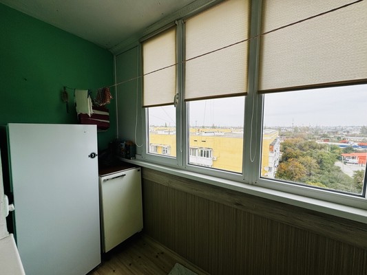 Продам двухкомнатную (2-комн.) квартиру, Зеленая ул, 31, Комсомольское пгт